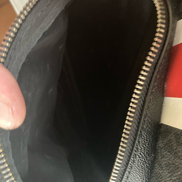 Michael Kors over the shoulder back pack with new never used wallet matching. - Picture 4 of 5